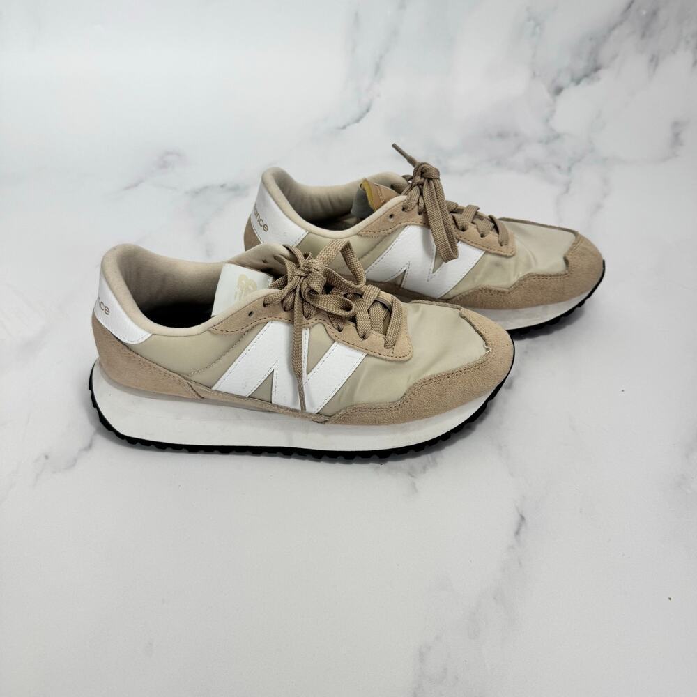 New Balance 237 Womens Size 8 Retro Sneakers Suede Logo Casual Athleisure Chic - Picture 2 of 10